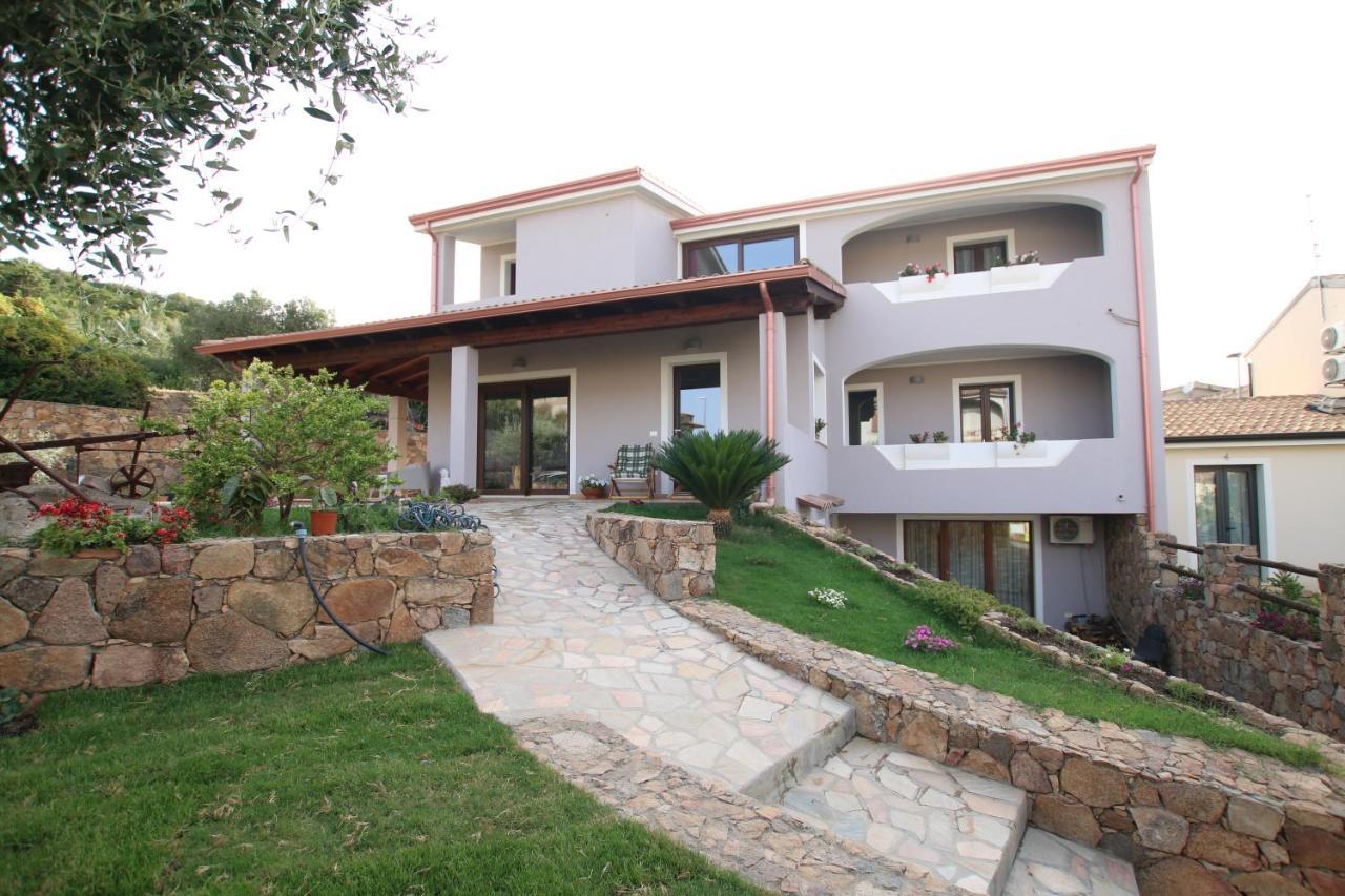B&B Ajo' A Mulinu Teulada Bagian luar foto